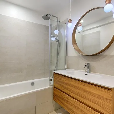 アパート Residor-spacieux Menilmontant 6p パリ