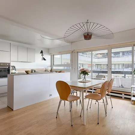 Residor-spacieux Menilmontant 6p パリ